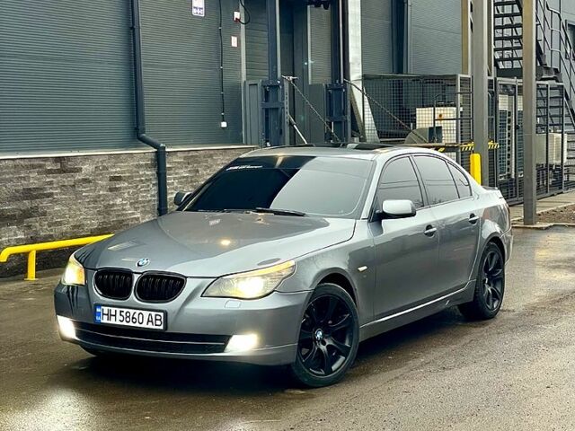Серый БМВ 5 Серия, объемом двигателя 3 л и пробегом 320 тыс. км за 7900 $, фото 1 на Automoto.ua