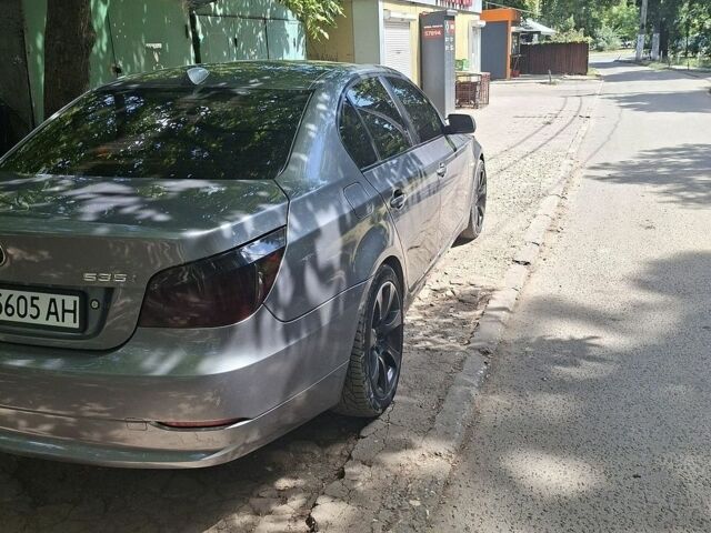 Сірий БМВ 5 Серія, об'ємом двигуна 3 л та пробігом 260 тис. км за 7801 $, фото 1 на Automoto.ua