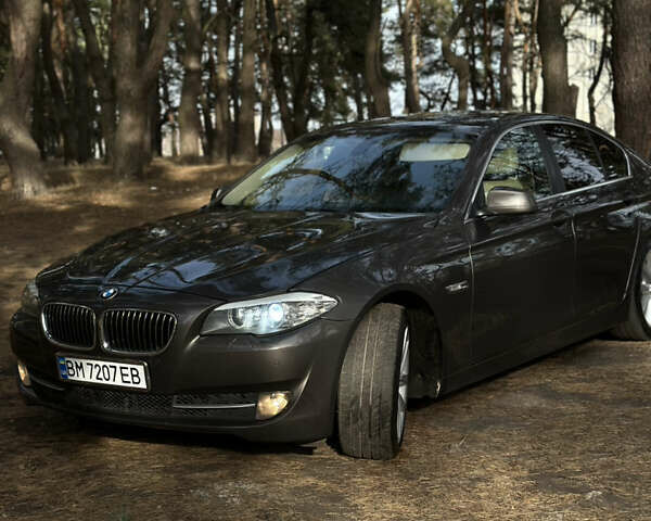 Сірий БМВ 5 Серія, об'ємом двигуна 3 л та пробігом 318 тис. км за 15400 $, фото 1 на Automoto.ua