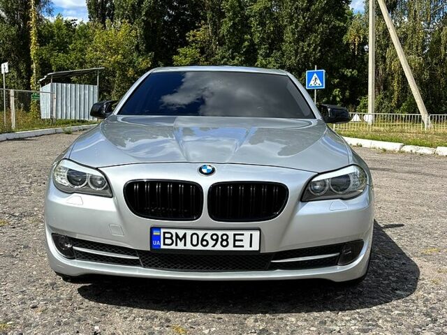 Серый БМВ 5 Серия, объемом двигателя 3 л и пробегом 271 тыс. км за 13700 $, фото 1 на Automoto.ua