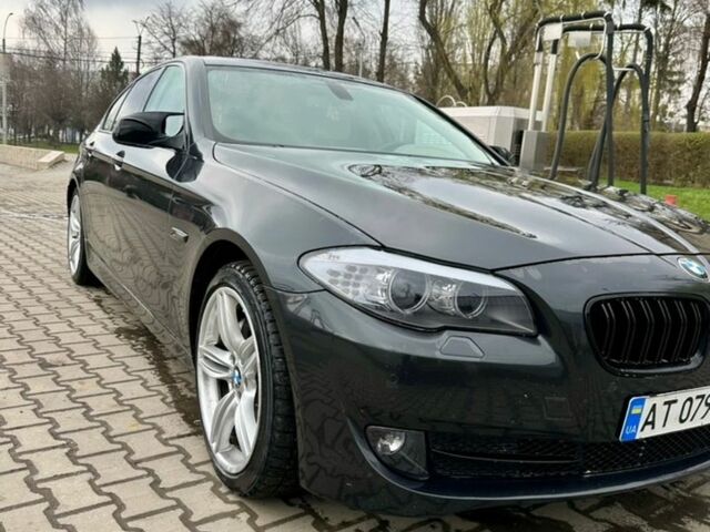 Серый БМВ 5 Серия, объемом двигателя 2.99 л и пробегом 331 тыс. км за 13500 $, фото 1 на Automoto.ua