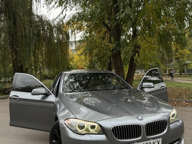Серый БМВ 5 Серия, объемом двигателя 3 л и пробегом 371 тыс. км за 16400 $, фото 1 на Automoto.ua