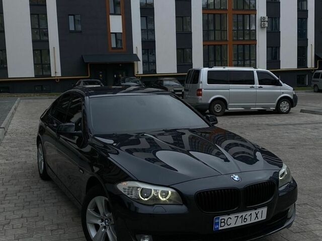 Сірий БМВ 5 Серія, об'ємом двигуна 2 л та пробігом 270 тис. км за 11000 $, фото 1 на Automoto.ua