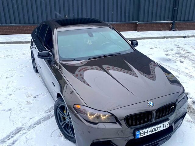 Серый БМВ 5 Серия, объемом двигателя 3 л и пробегом 21300 тыс. км за 13000 $, фото 1 на Automoto.ua