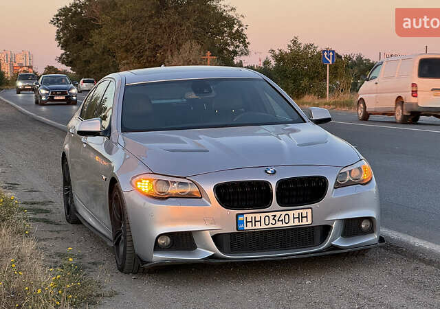 Серый БМВ 5 Серия, объемом двигателя 3 л и пробегом 340 тыс. км за 18000 $, фото 1 на Automoto.ua