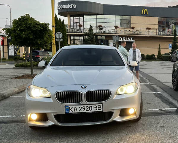 Серый БМВ 5 Серия, объемом двигателя 2.99 л и пробегом 255 тыс. км за 15500 $, фото 1 на Automoto.ua