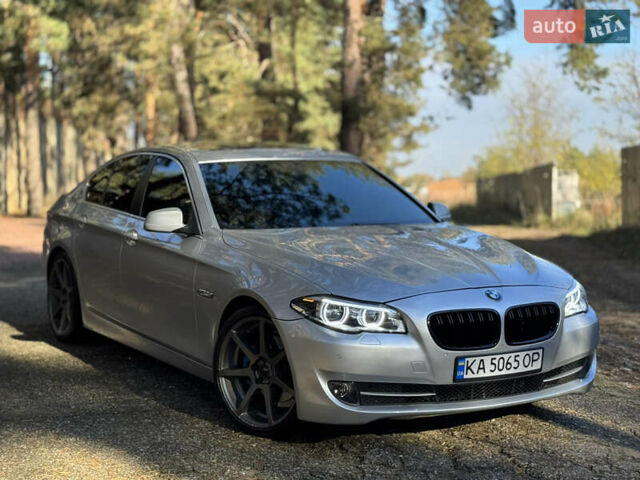 Серый БМВ 5 Серия, объемом двигателя 2 л и пробегом 131 тыс. км за 15500 $, фото 1 на Automoto.ua