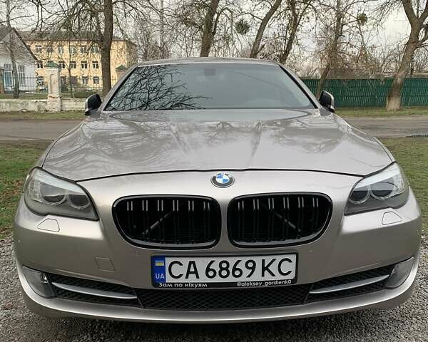 Серый БМВ 5 Серия, объемом двигателя 2.99 л и пробегом 240 тыс. км за 11999 $, фото 1 на Automoto.ua