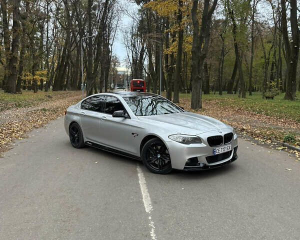 Серый БМВ 5 Серия, объемом двигателя 2.99 л и пробегом 285 тыс. км за 15000 $, фото 1 на Automoto.ua