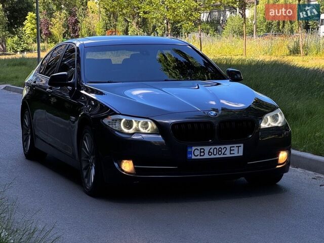 Серый БМВ 5 Серия, объемом двигателя 2.98 л и пробегом 300 тыс. км за 10500 $, фото 1 на Automoto.ua