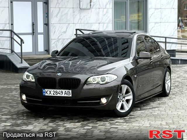 Сірий БМВ 5 Серія, об'ємом двигуна 2 л та пробігом 180 тис. км за 12500 $, фото 1 на Automoto.ua