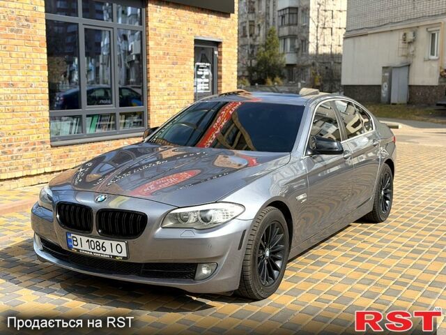 Серый БМВ 5 Серия, объемом двигателя 2 л и пробегом 300 тыс. км за 12000 $, фото 1 на Automoto.ua