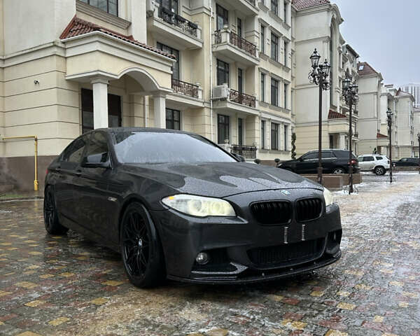 Сірий БМВ 5 Серія, об'ємом двигуна 3 л та пробігом 240 тис. км за 13500 $, фото 1 на Automoto.ua