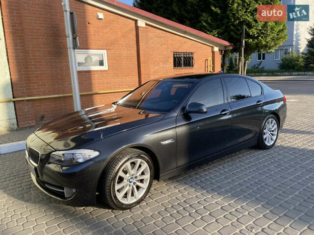 Серый БМВ 5 Серия, объемом двигателя 2 л и пробегом 357 тыс. км за 14800 $, фото 1 на Automoto.ua
