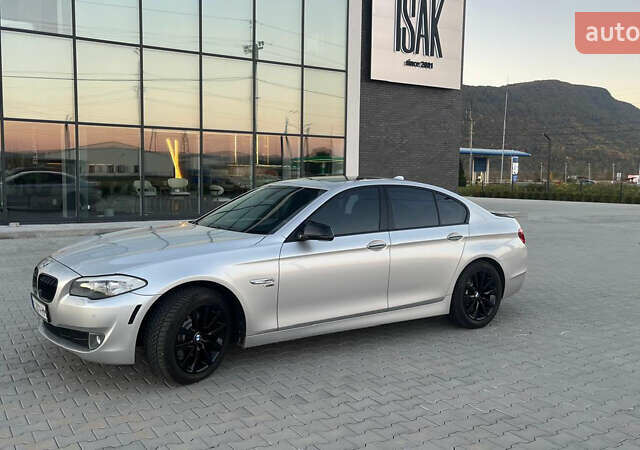 Сірий БМВ 5 Серія, об'ємом двигуна 2 л та пробігом 299 тис. км за 11599 $, фото 1 на Automoto.ua