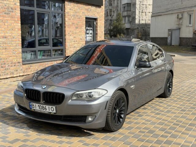 Сірий БМВ 5 Серія, об'ємом двигуна 2 л та пробігом 300 тис. км за 12000 $, фото 1 на Automoto.ua