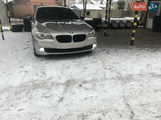 Сірий БМВ 5 Серія, об'ємом двигуна 3 л та пробігом 330 тис. км за 10800 $, фото 1 на Automoto.ua