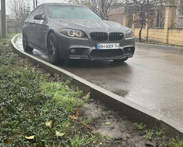 Сірий БМВ 5 Серія, об'ємом двигуна 3 л та пробігом 210 тис. км за 14000 $, фото 1 на Automoto.ua