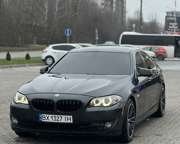 Серый БМВ 5 Серия, объемом двигателя 3 л и пробегом 360 тыс. км за 12250 $, фото 1 на Automoto.ua