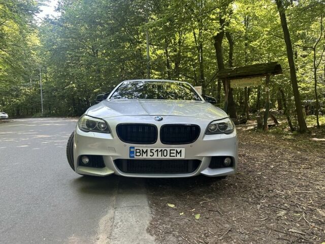 Серый БМВ 5 Серия, объемом двигателя 3 л и пробегом 327 тыс. км за 13500 $, фото 1 на Automoto.ua