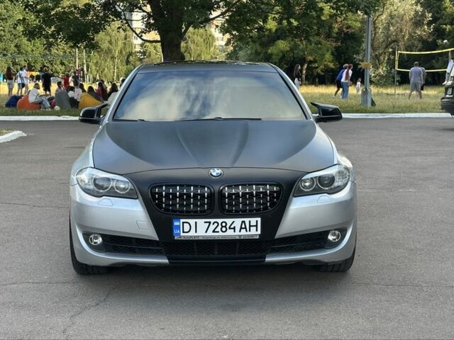 Серый БМВ 5 Серия, объемом двигателя 2 л и пробегом 250 тыс. км за 10900 $, фото 1 на Automoto.ua