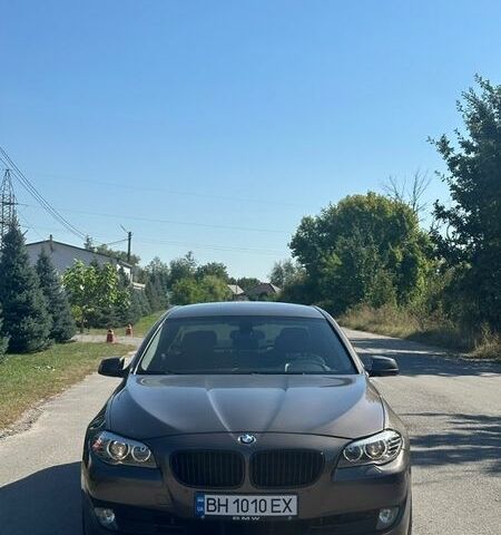 Серый БМВ 5 Серия, объемом двигателя 2 л и пробегом 185 тыс. км за 14900 $, фото 1 на Automoto.ua
