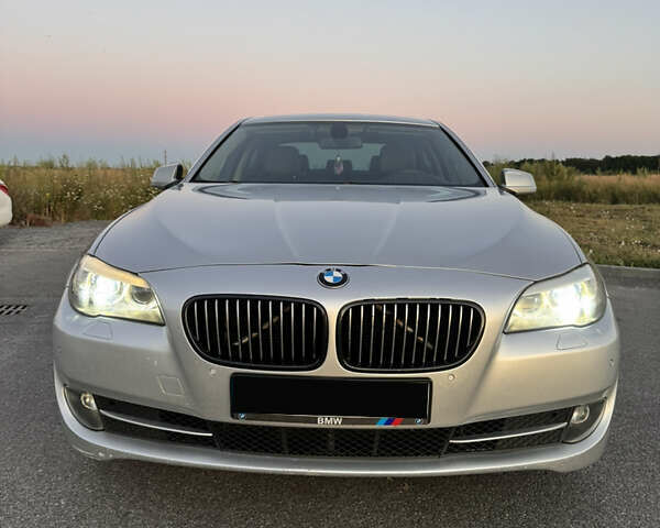 Сірий БМВ 5 Серія, об'ємом двигуна 2 л та пробігом 300 тис. км за 15700 $, фото 1 на Automoto.ua