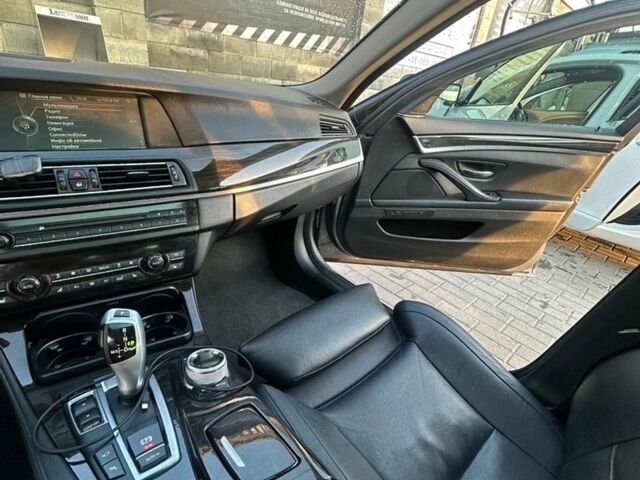 Сірий БМВ 5 Серія, об'ємом двигуна 2.98 л та пробігом 255 тис. км за 14800 $, фото 1 на Automoto.ua