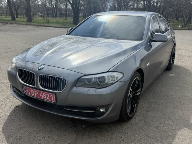 Серый БМВ 5 Серия, объемом двигателя 2 л и пробегом 207 тыс. км за 15500 $, фото 1 на Automoto.ua