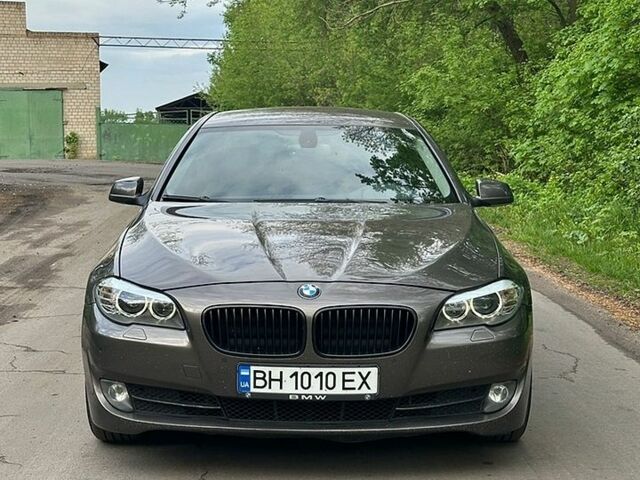 Сірий БМВ 5 Серія, об'ємом двигуна 2 л та пробігом 185 тис. км за 13500 $, фото 1 на Automoto.ua
