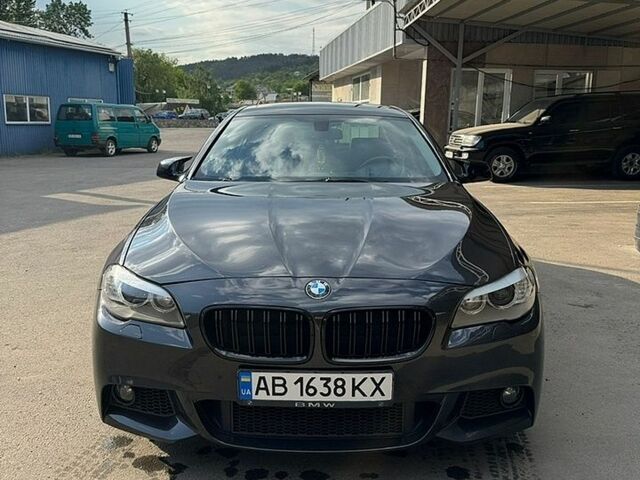 Серый БМВ 5 Серия, объемом двигателя 2.98 л и пробегом 220 тыс. км за 16000 $, фото 1 на Automoto.ua