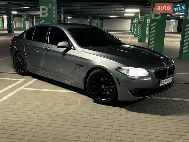 Серый БМВ 5 Серия, объемом двигателя 2 л и пробегом 213 тыс. км за 14400 $, фото 1 на Automoto.ua