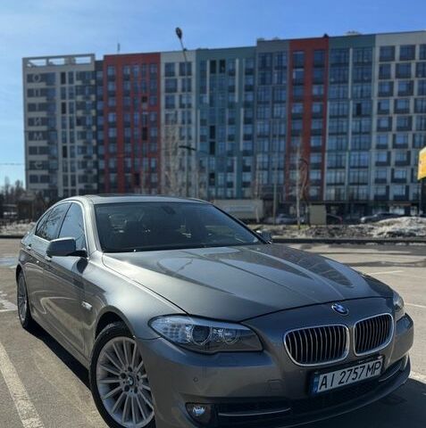 Сірий БМВ 5 Серія, об'ємом двигуна 2.98 л та пробігом 190 тис. км за 15500 $, фото 1 на Automoto.ua