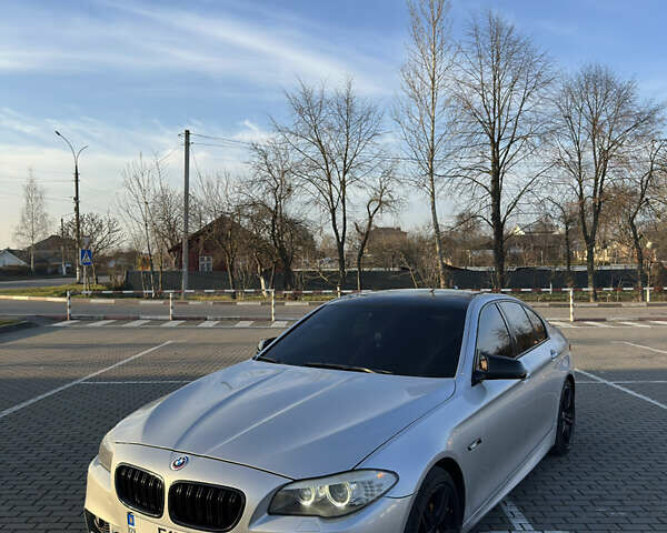Серый БМВ 5 Серия, объемом двигателя 2.98 л и пробегом 246 тыс. км за 15499 $, фото 1 на Automoto.ua