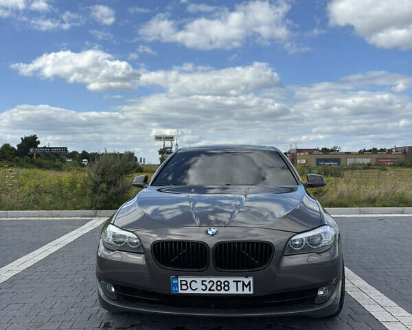 Серый БМВ 5 Серия, объемом двигателя 2 л и пробегом 180 тыс. км за 14900 $, фото 1 на Automoto.ua