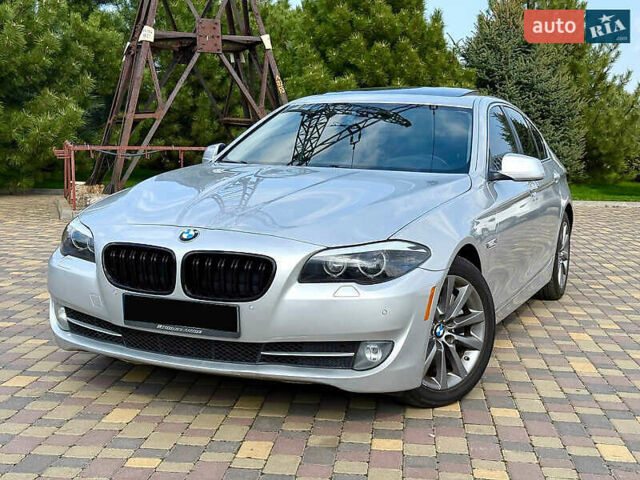 Серый БМВ 5 Серия, объемом двигателя 2 л и пробегом 145 тыс. км за 15700 $, фото 1 на Automoto.ua