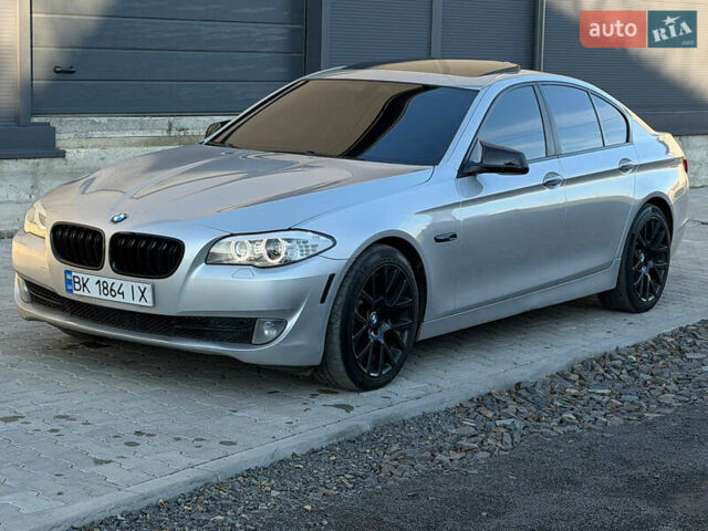 Серый БМВ 5 Серия, объемом двигателя 2 л и пробегом 280 тыс. км за 11300 $, фото 1 на Automoto.ua