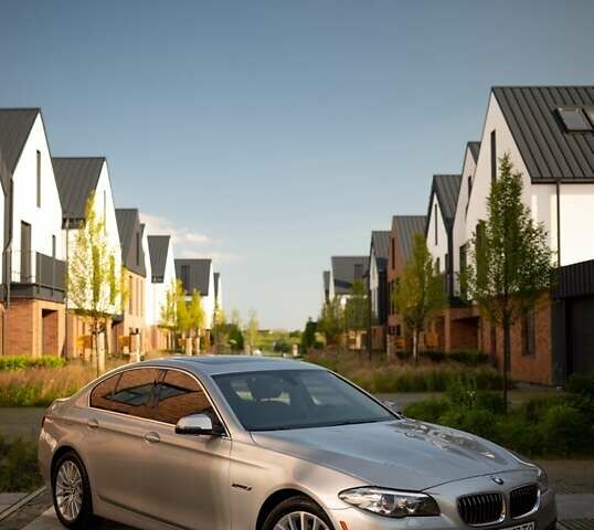 Сірий БМВ 5 Серія, об'ємом двигуна 2 л та пробігом 64 тис. км за 17600 $, фото 1 на Automoto.ua