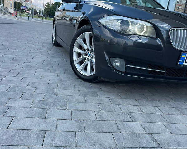Серый БМВ 5 Серия, объемом двигателя 2 л и пробегом 265 тыс. км за 14999 $, фото 1 на Automoto.ua