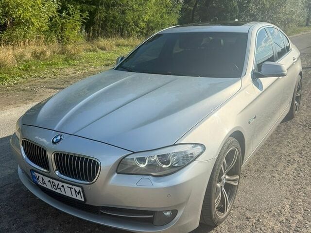 Сірий БМВ 5 Серія, об'ємом двигуна 2 л та пробігом 224 тис. км за 12500 $, фото 1 на Automoto.ua