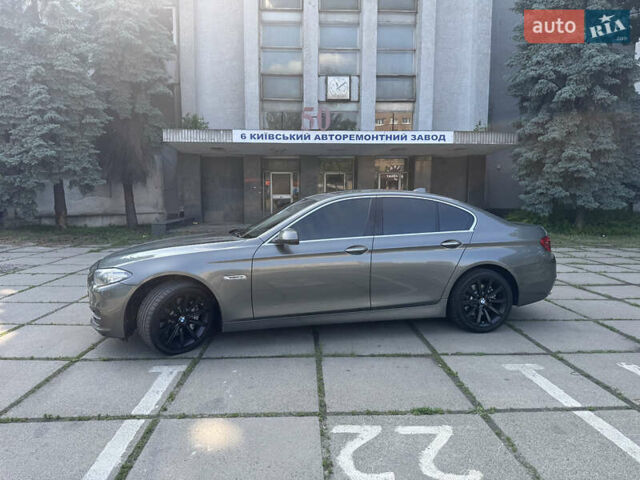 Сірий БМВ 5 Серія, об'ємом двигуна 2.98 л та пробігом 206 тис. км за 14400 $, фото 1 на Automoto.ua