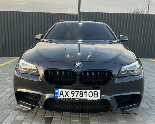 Серый БМВ 5 Серия, объемом двигателя 2.98 л и пробегом 150 тыс. км за 20000 $, фото 1 на Automoto.ua
