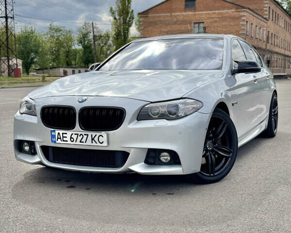 Серый БМВ 5 Серия, объемом двигателя 2.98 л и пробегом 246 тыс. км за 16800 $, фото 1 на Automoto.ua