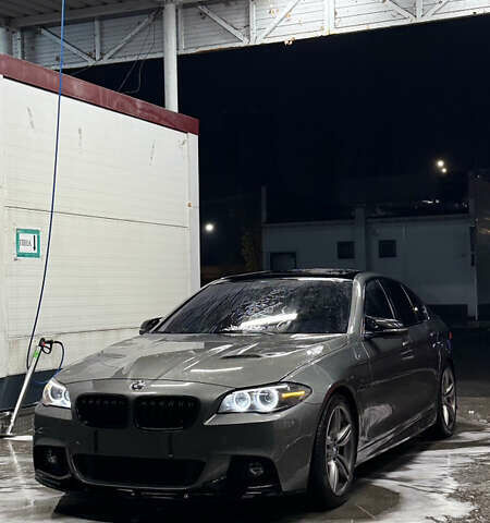 Серый БМВ 5 Серия, объемом двигателя 2.98 л и пробегом 240 тыс. км за 15000 $, фото 1 на Automoto.ua