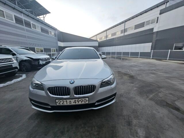 Серый БМВ 5 Серия, объемом двигателя 2 л и пробегом 179 тыс. км за 14300 $, фото 1 на Automoto.ua