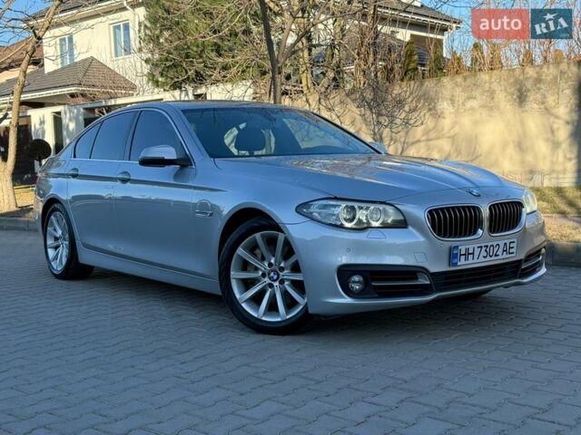 Серый БМВ 5 Серия, объемом двигателя 3 л и пробегом 257 тыс. км за 19500 $, фото 1 на Automoto.ua