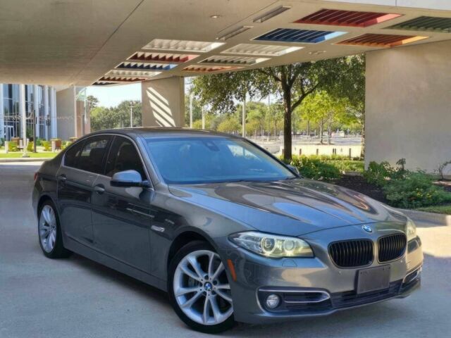 Серый БМВ 5 Серия, объемом двигателя 3 л и пробегом 80 тыс. км за 13400 $, фото 1 на Automoto.ua