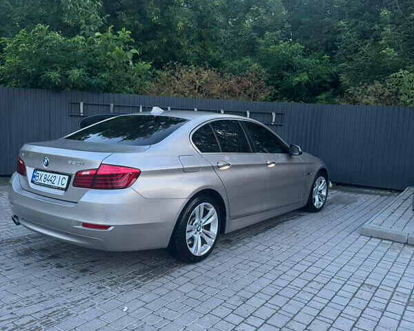 Серый БМВ 5 Серия, объемом двигателя 2 л и пробегом 97 тыс. км за 25000 $, фото 1 на Automoto.ua