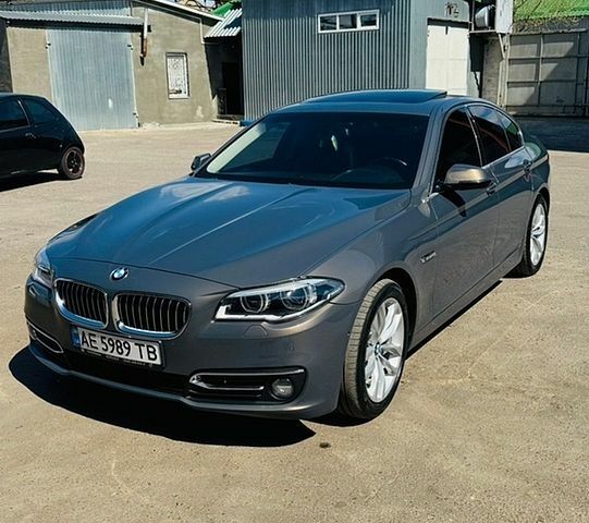 Серый БМВ 5 Серия, объемом двигателя 2 л и пробегом 333 тыс. км за 18200 $, фото 1 на Automoto.ua