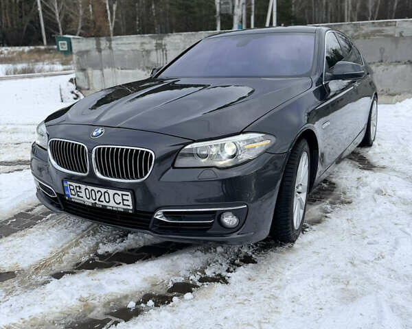 Серый БМВ 5 Серия, объемом двигателя 3 л и пробегом 177 тыс. км за 17500 $, фото 1 на Automoto.ua
